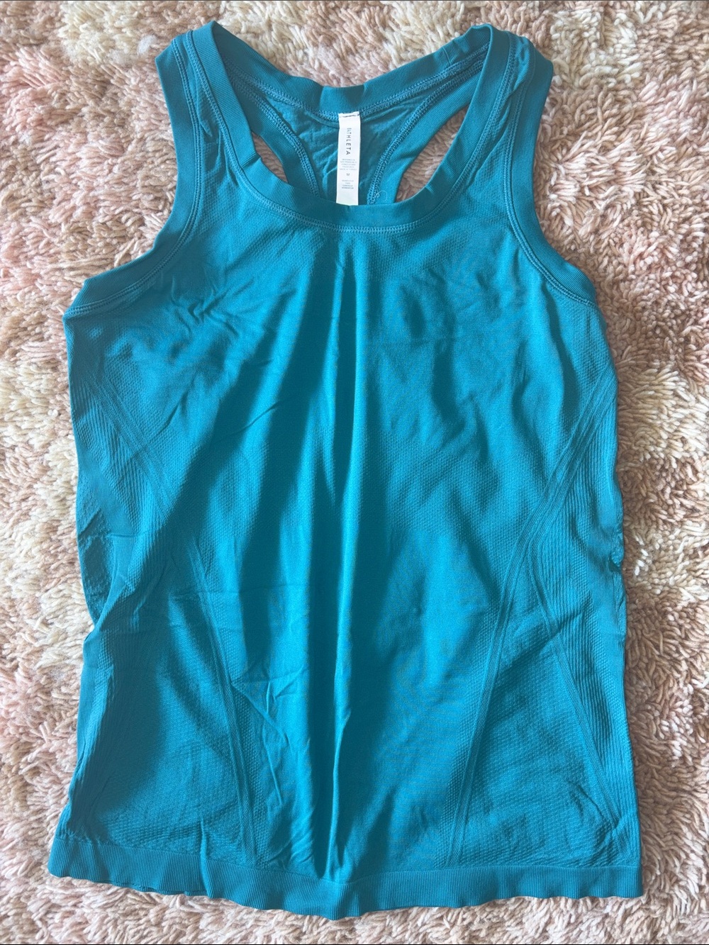 Athleta Momentum seamless tank - medium
